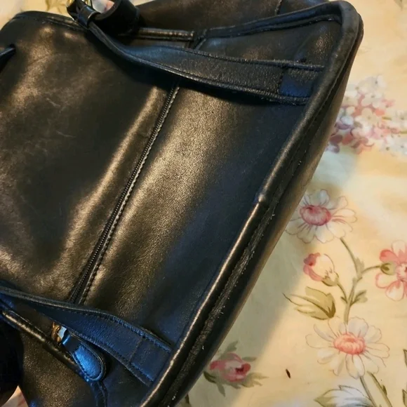 Vintage Coach Black Leather Backpack - Picture 7 of 7
